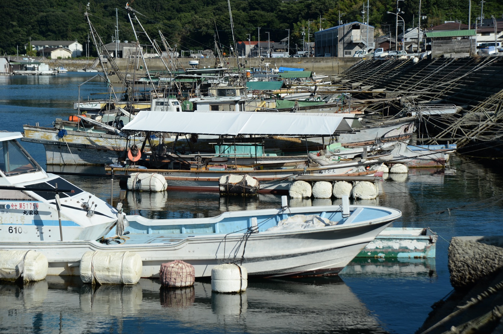 漁船が並ぶ宮窪漁港